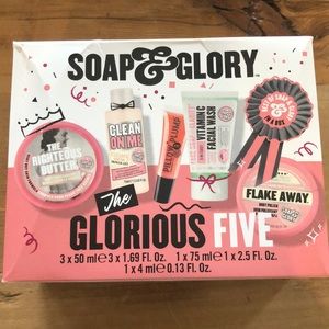 Soap & glory glorious five pillow plump flake away